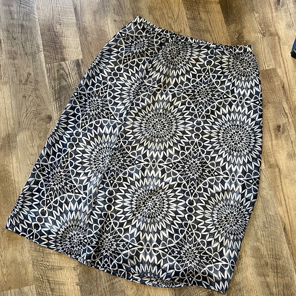 GAP Black and White Patterned Skirt